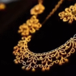 ବାହାରପଟୁ କବାଟ ଦେଇ ଲୁଟିନେଲେ ୫ ଲକ୍ଷର ଅଳଙ୍କାର |