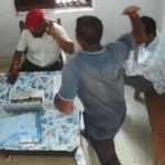 ଅଫିସ୍‌ ଭିତରେ ପଶି ଆରଆଇଙ୍କୁ ଘୋଷାଡ଼ି ଘୋଷାଡ଼ି ମାଡ଼: ଭାଇରାଲ୍ ହେଲା ଭିଡିଓ